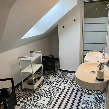 شقة Hyper Centre Cathedrale Avec Parking Gratuit أميا